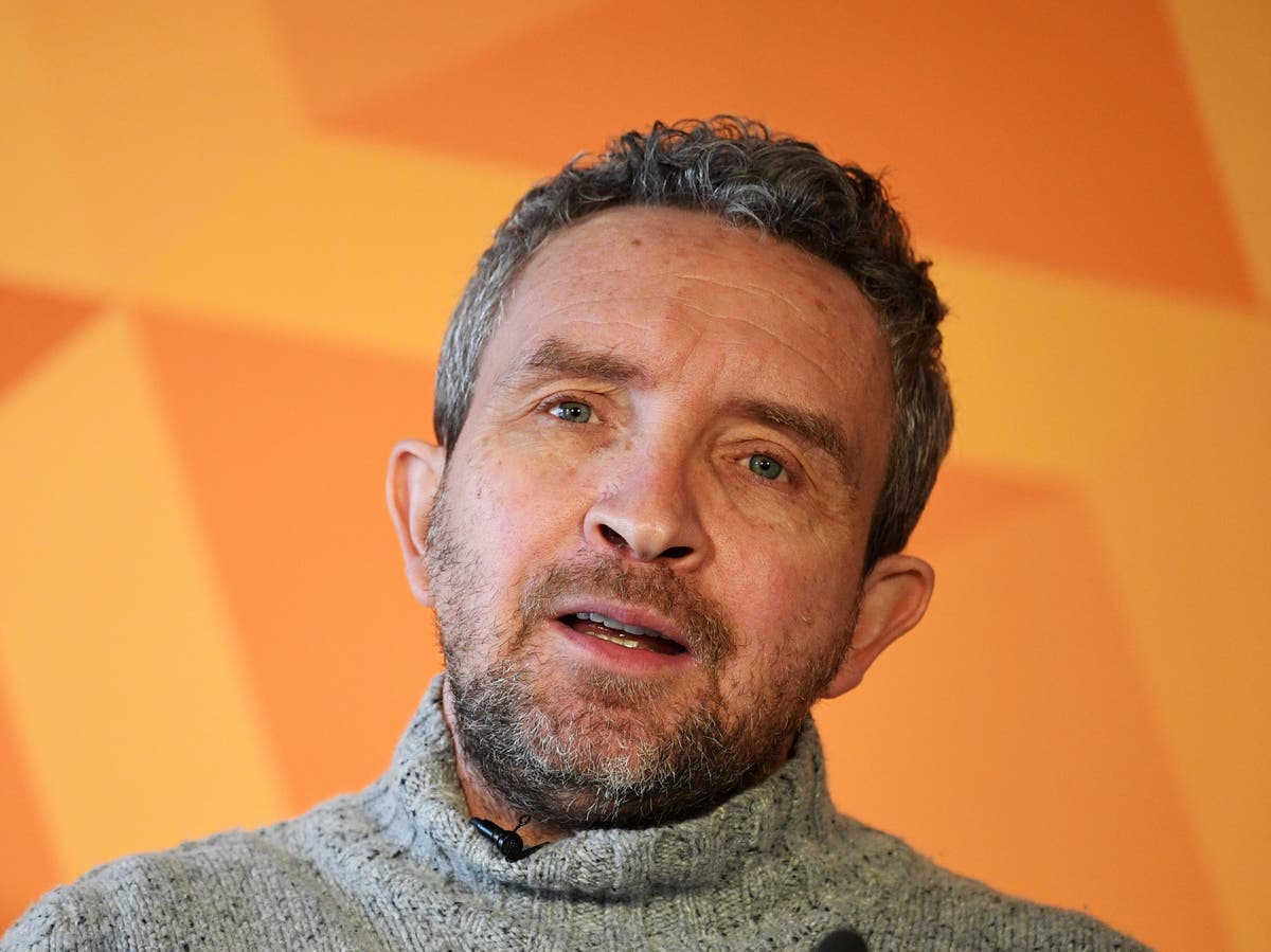 Eddie Marsan calls out friend of college ‘bully’ who tries to mock him on Twitter