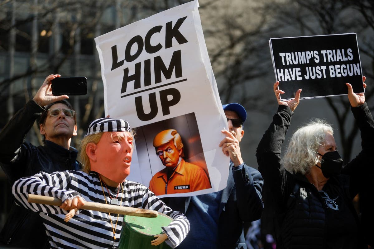‘Spiralling’ Trump sends pleading ‘last email’ before arrest – asking for money