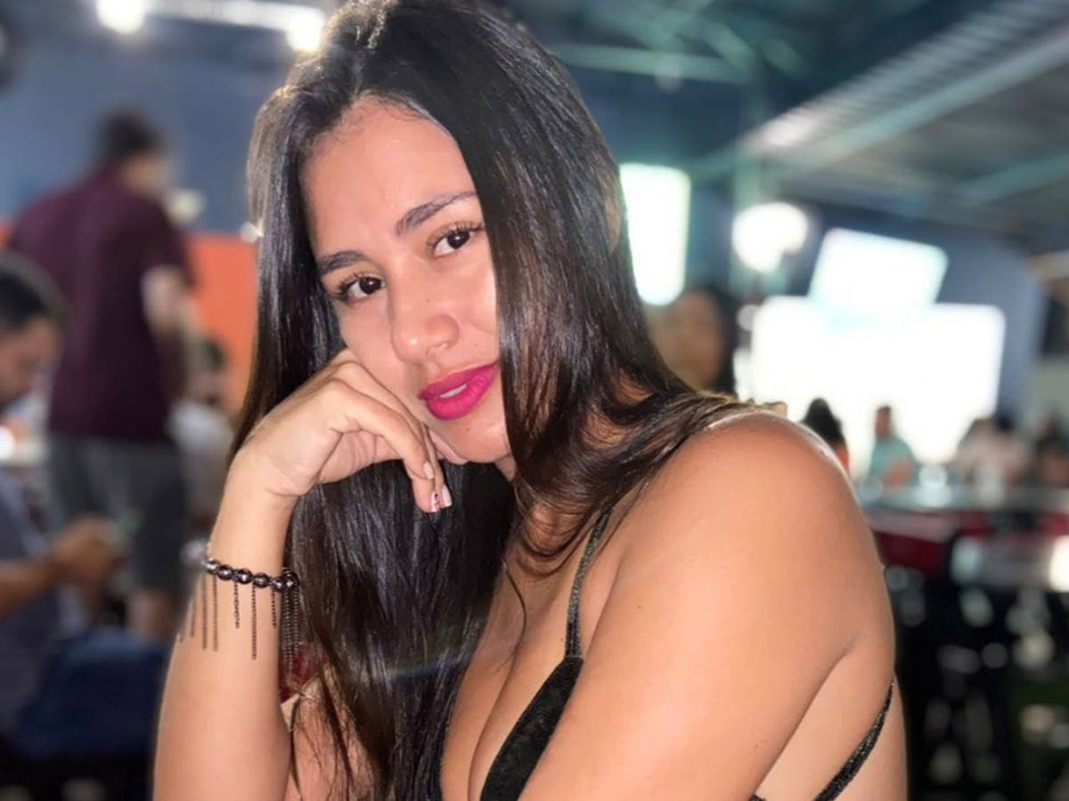Influencer says polyamory helped her beat depression
