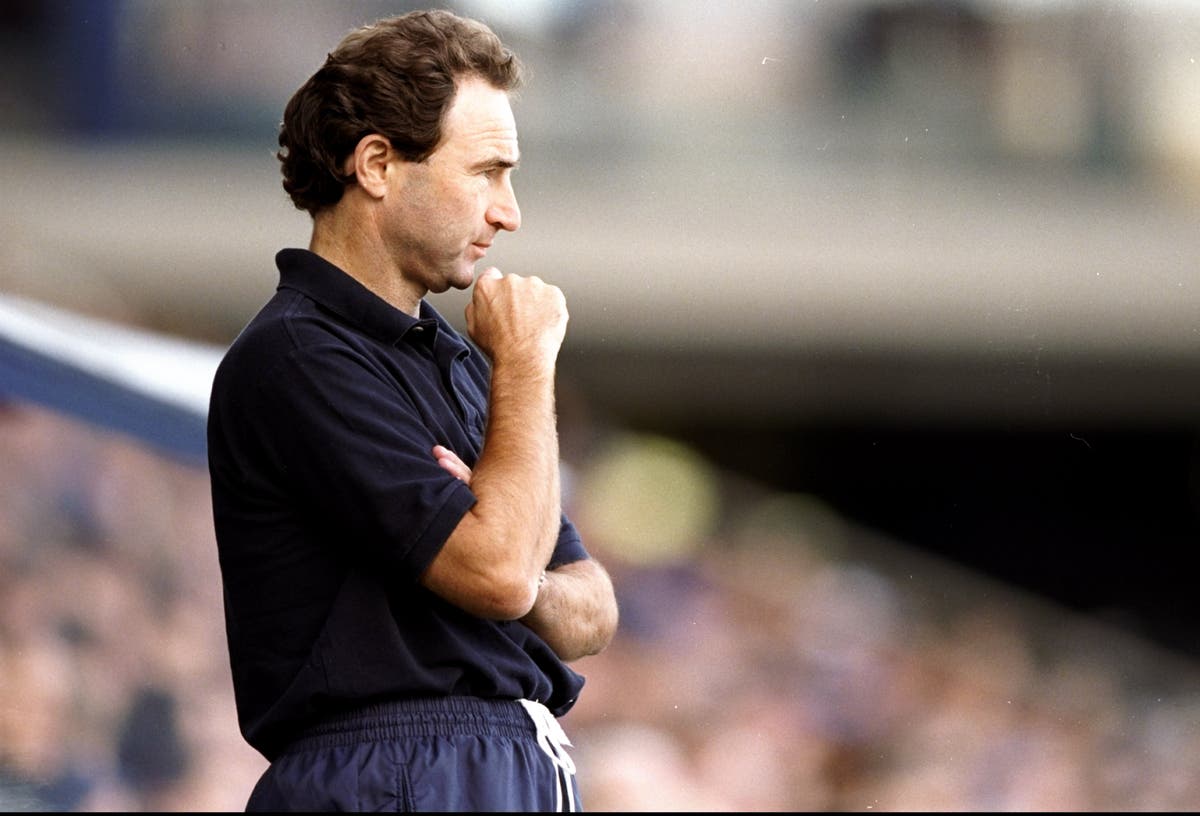 Leicester consider Martin O’Neill and Rafa Benitez in hunt for experienced caretaker manager