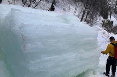 Climber killed by falling ice column after pushing friends to safety
