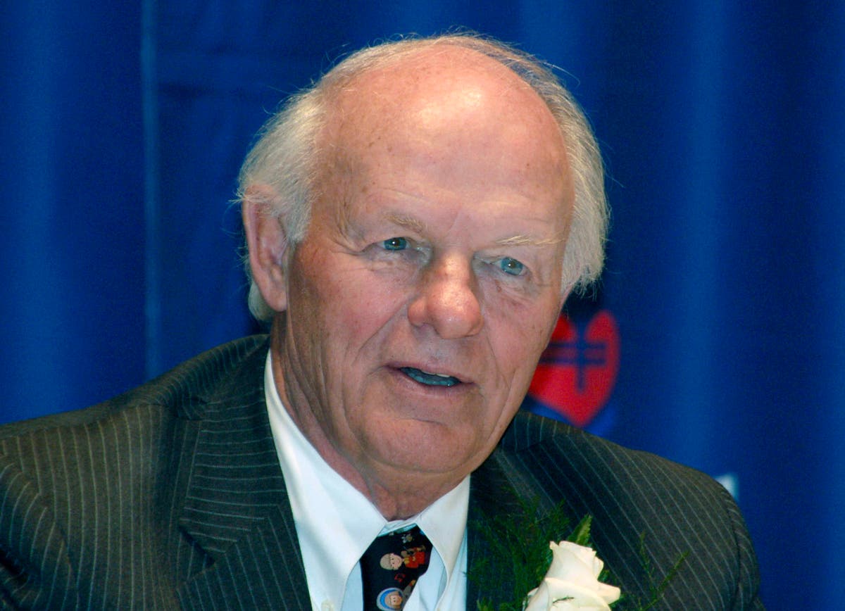 Pengadilan memutuskan dokumen dalam kasus Sanford harus dibuka segelnya