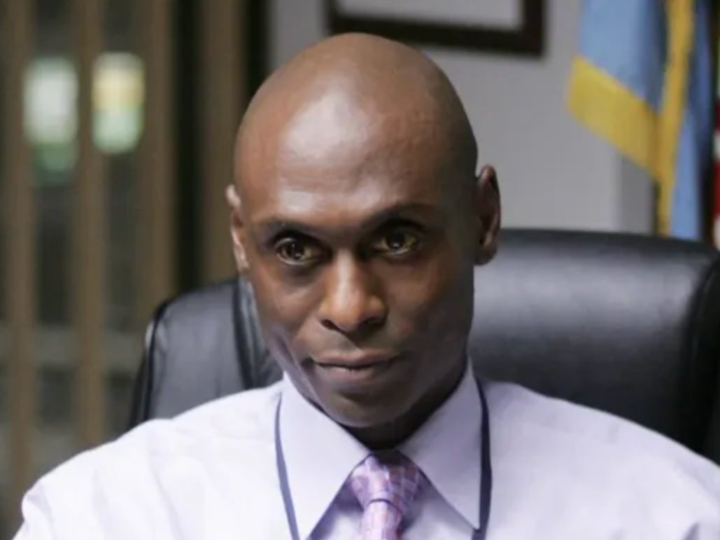 Fringe' Sneak Peek, Lance Reddick on 'Shocking' Development – The