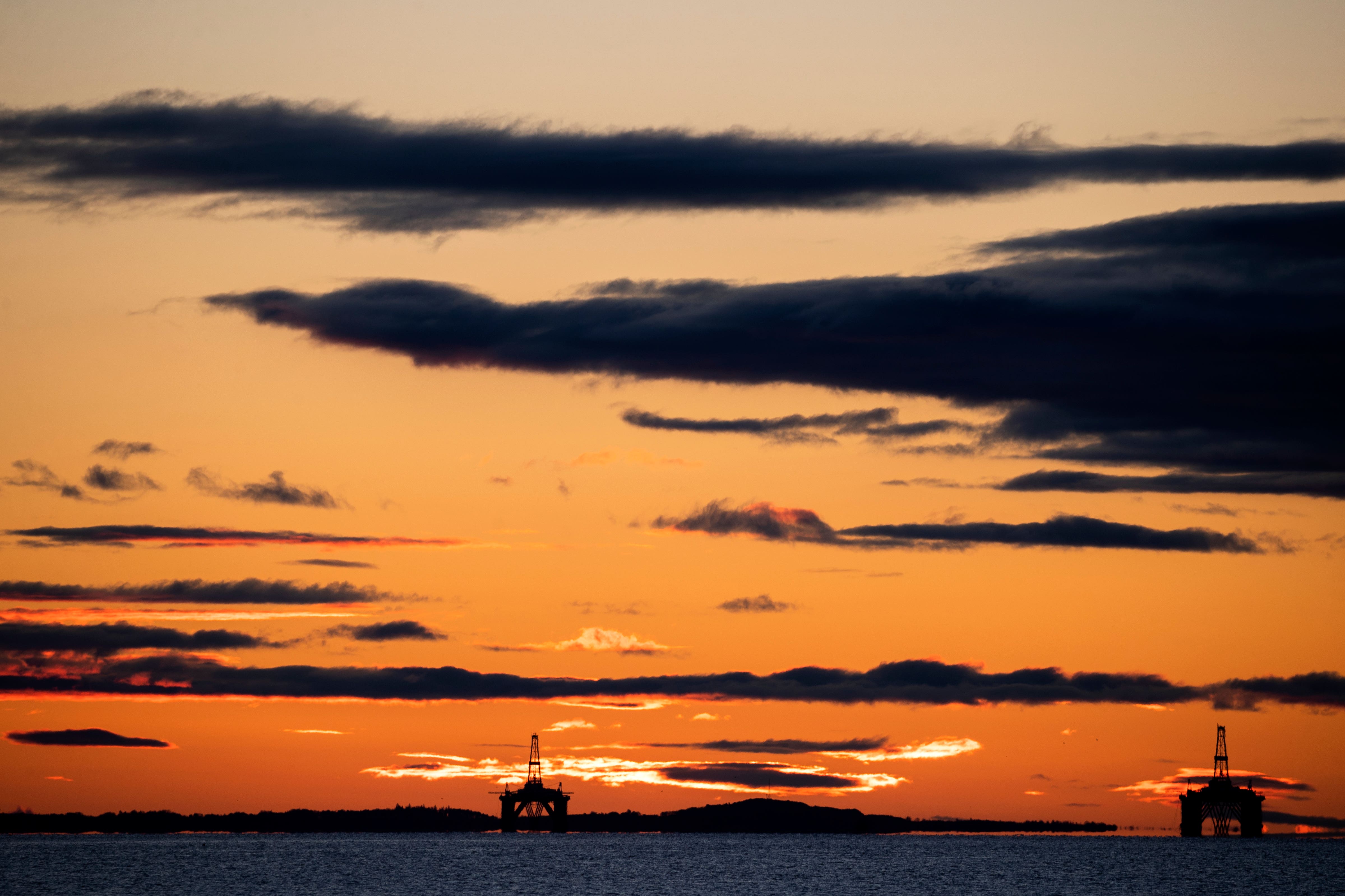 Redundant oil platforms (Jane Barlow/PA)