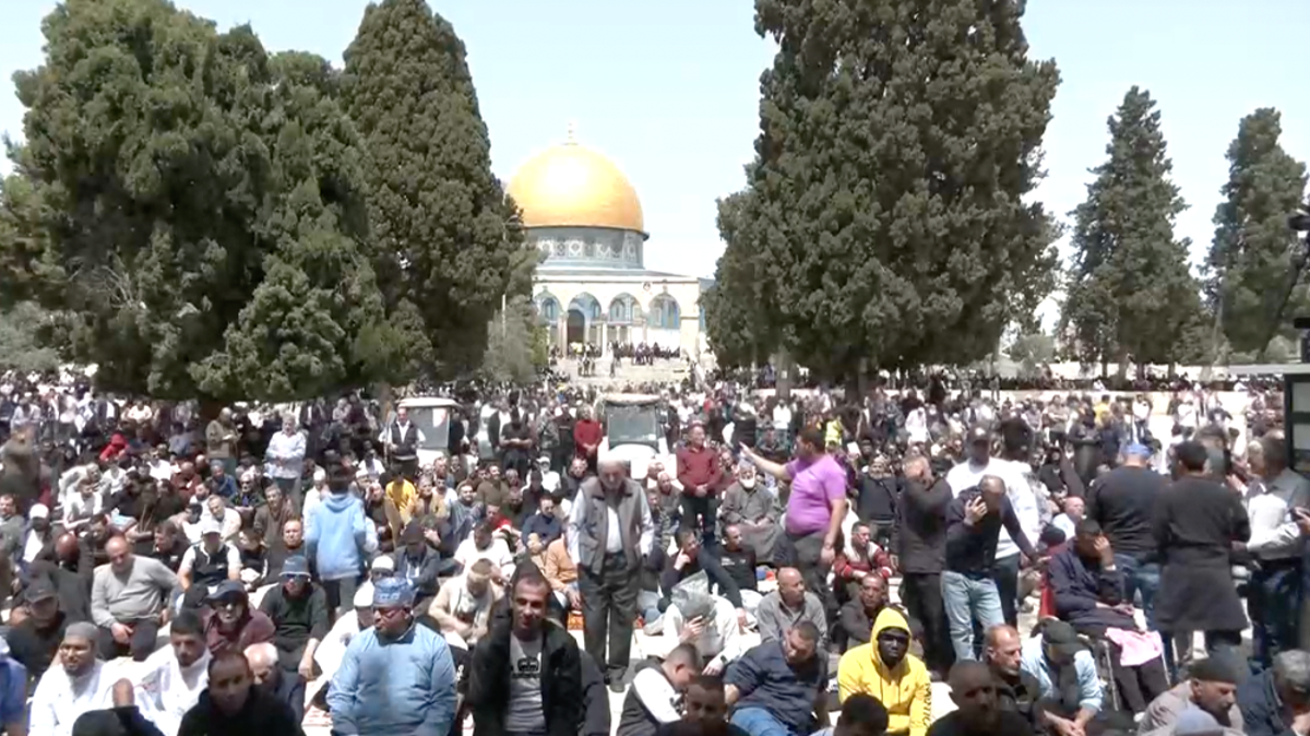 Live: Al-Aqsa mosque worshippers attend Ramadan prayers following police raids