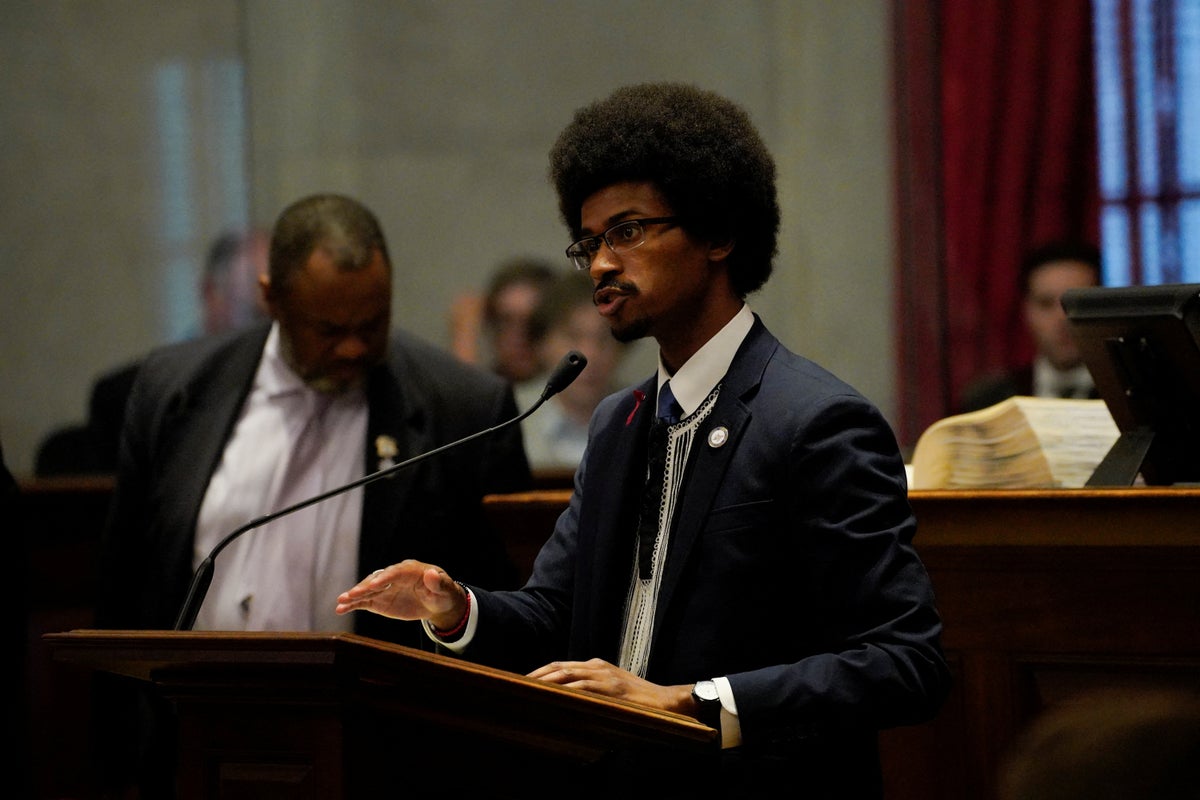 Black lawmaker expelled by Tennessee GOP delivers stunning final speech on power of protest