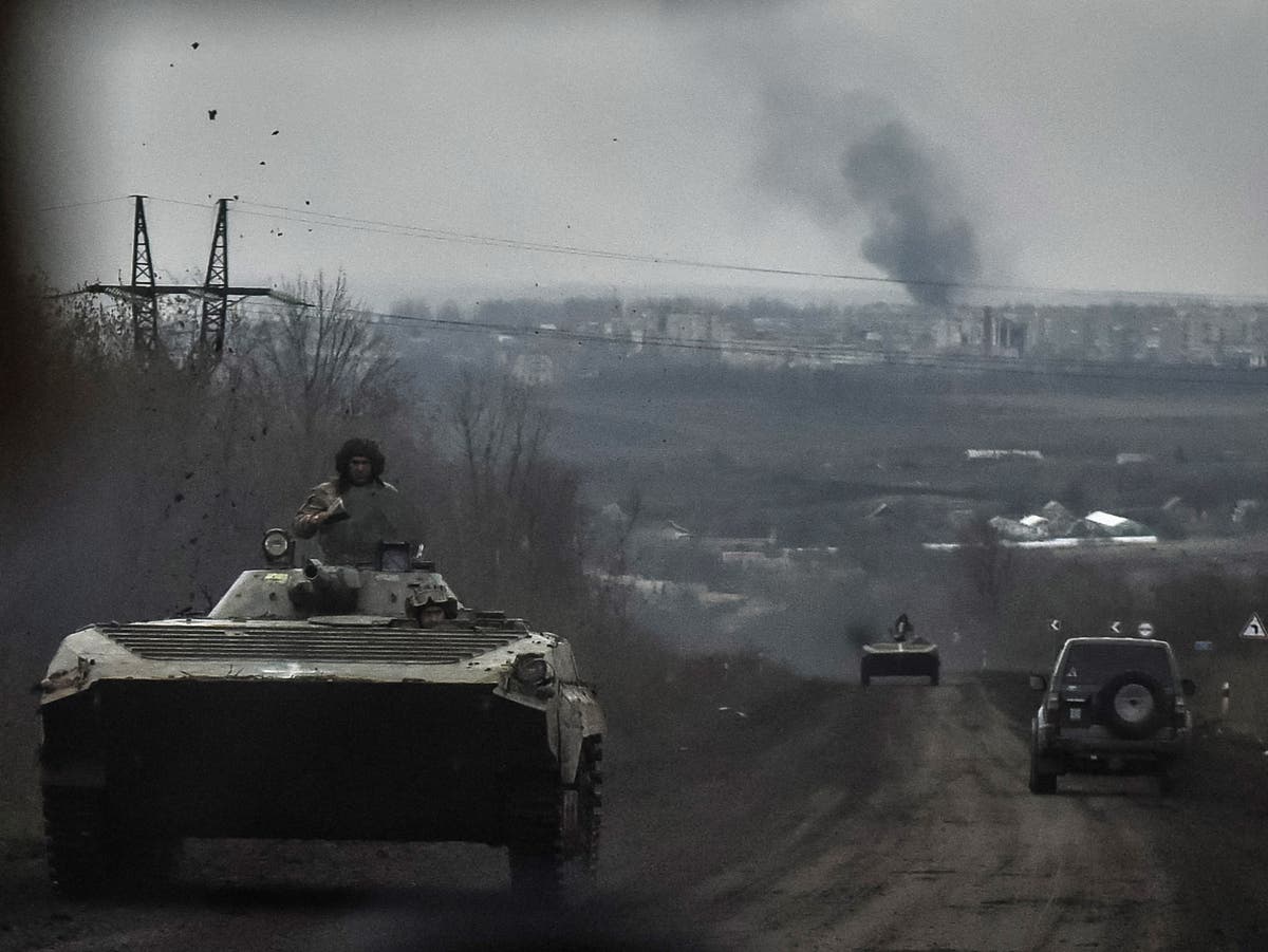 Putin&rsquo;s forces &lsquo;reach centre&rsquo; of key Ukrainian city Bakhmut in bloody battle 