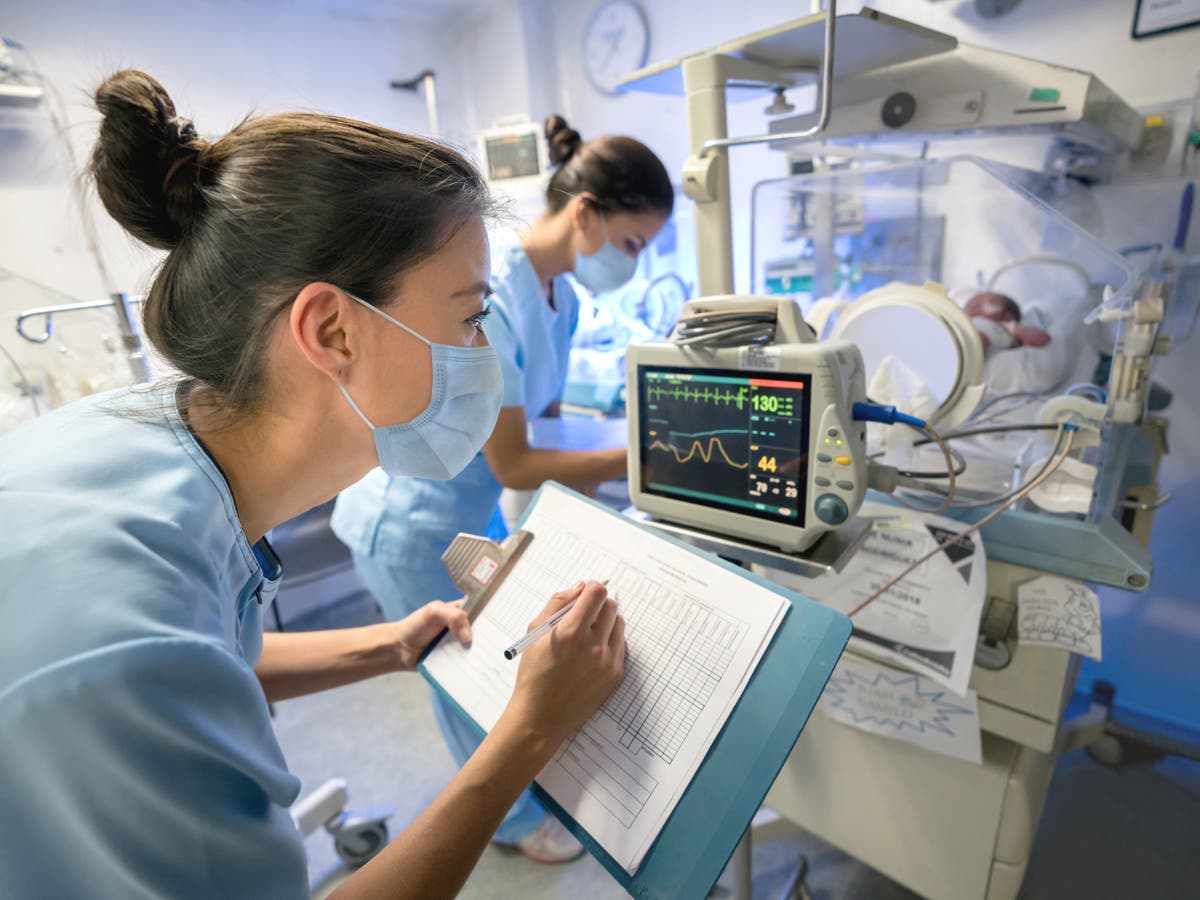 Dua bayi menderita kerusakan otak yang jarang terjadi akibat infeksi Covid di dalam rahim