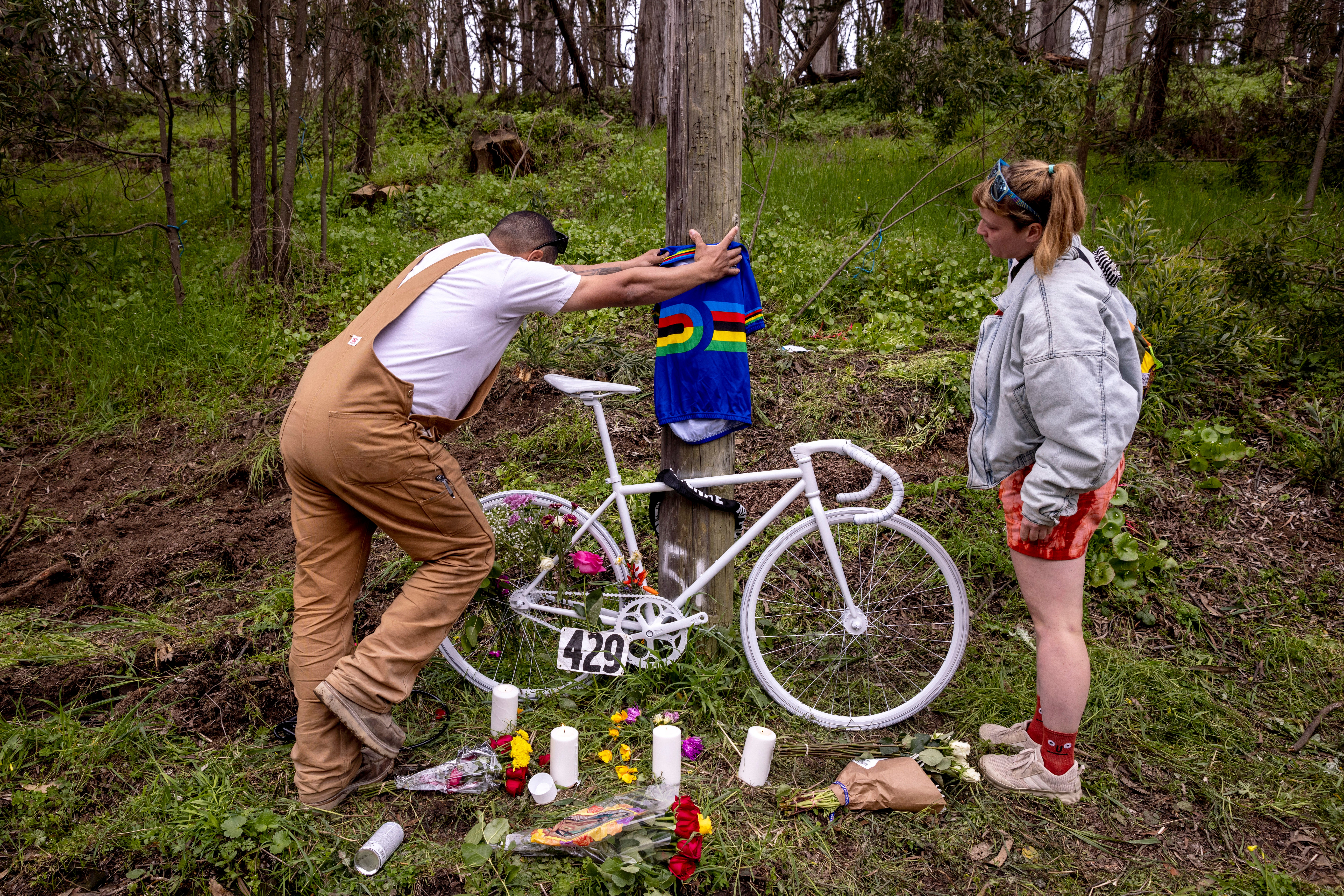 Members of the San Franciso cycling community erected a memorial to Ethan Boyes at the Arguello Boulevard location where he was struck by a car