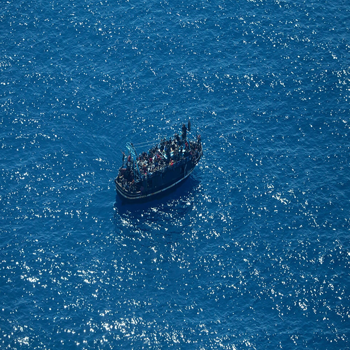 2 dead, 20 missing as migrant boat sinks off Tunisia | The Independent