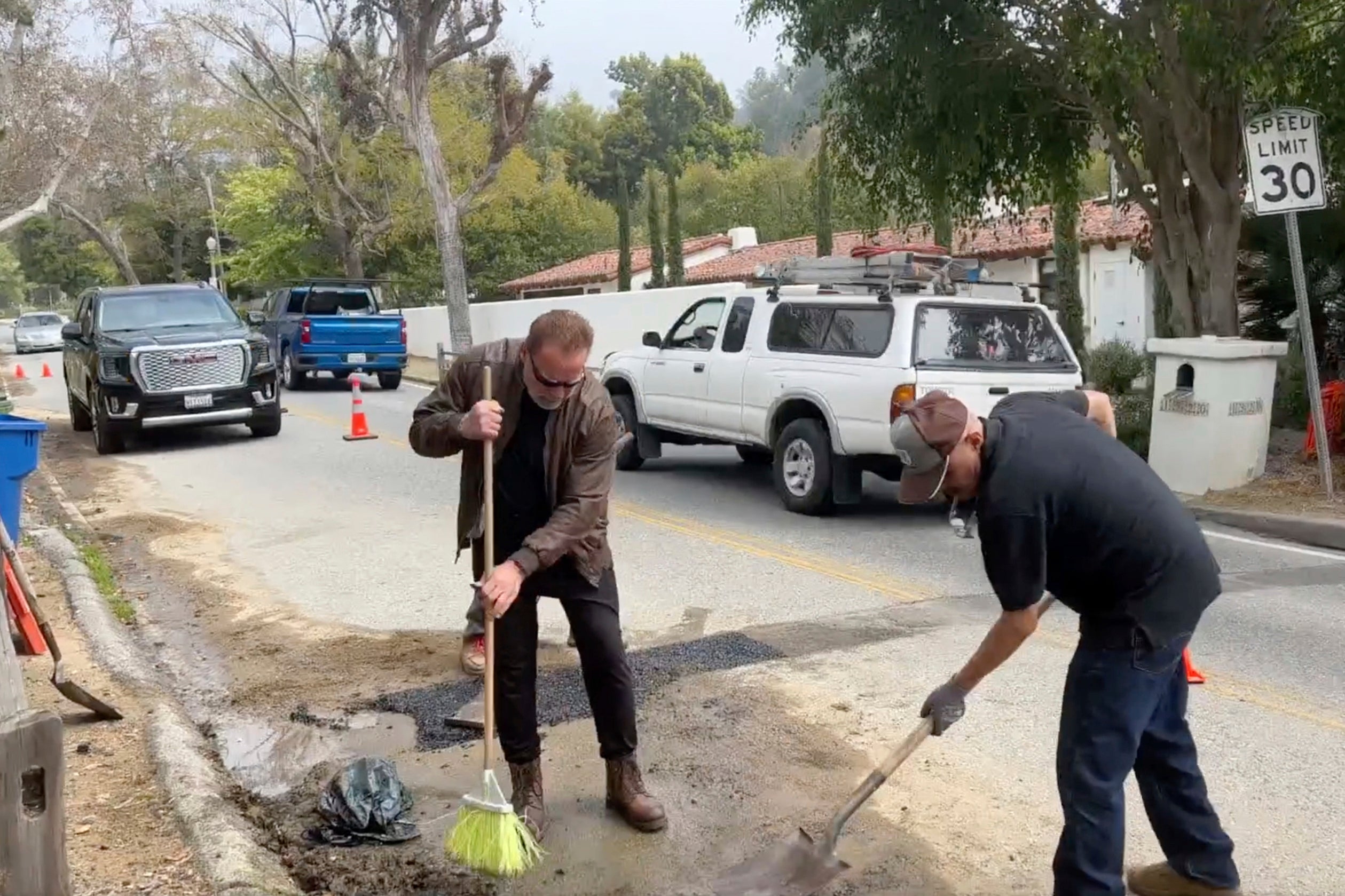 Schwarzenegger LA Potholes