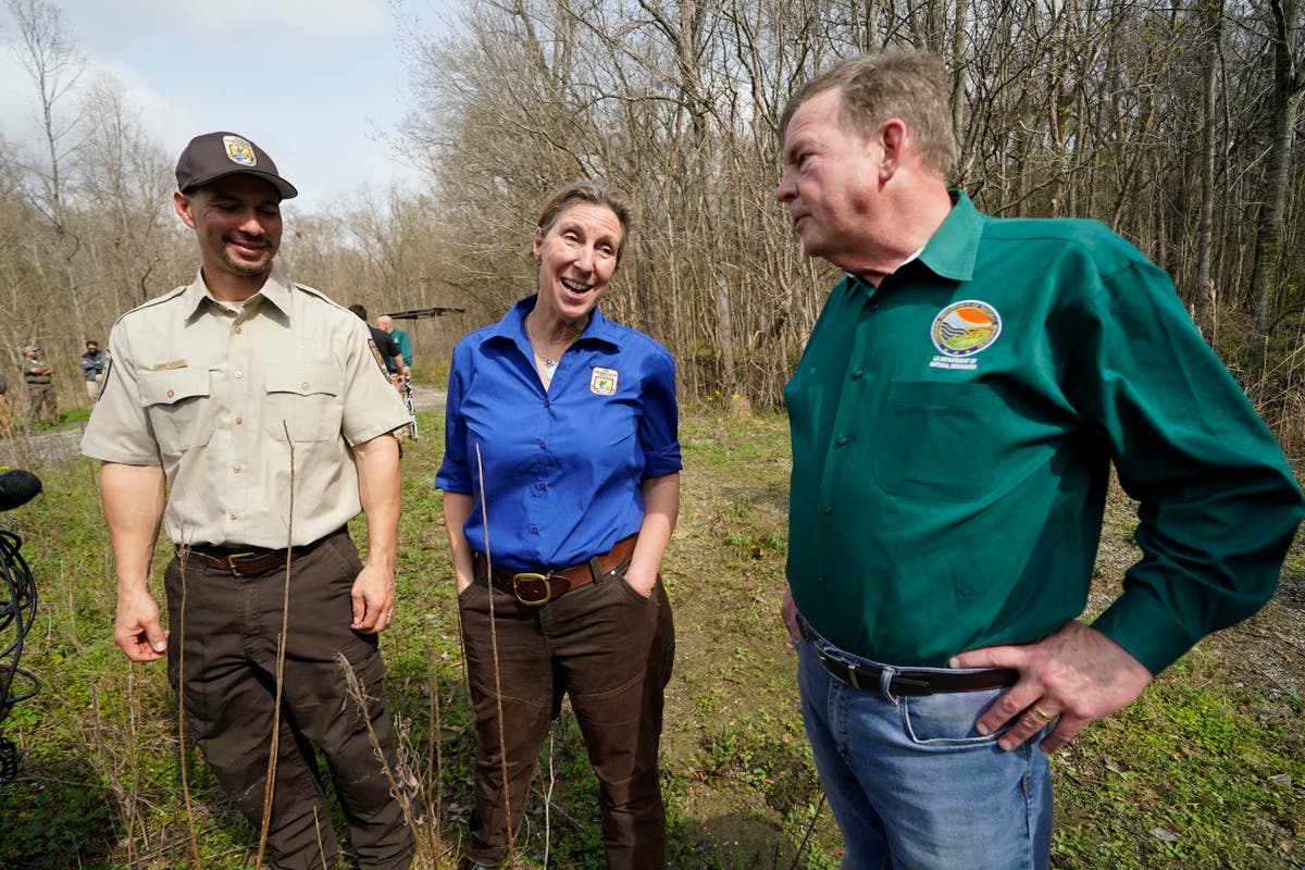 Scientists challenge US wildlife director's qualifications