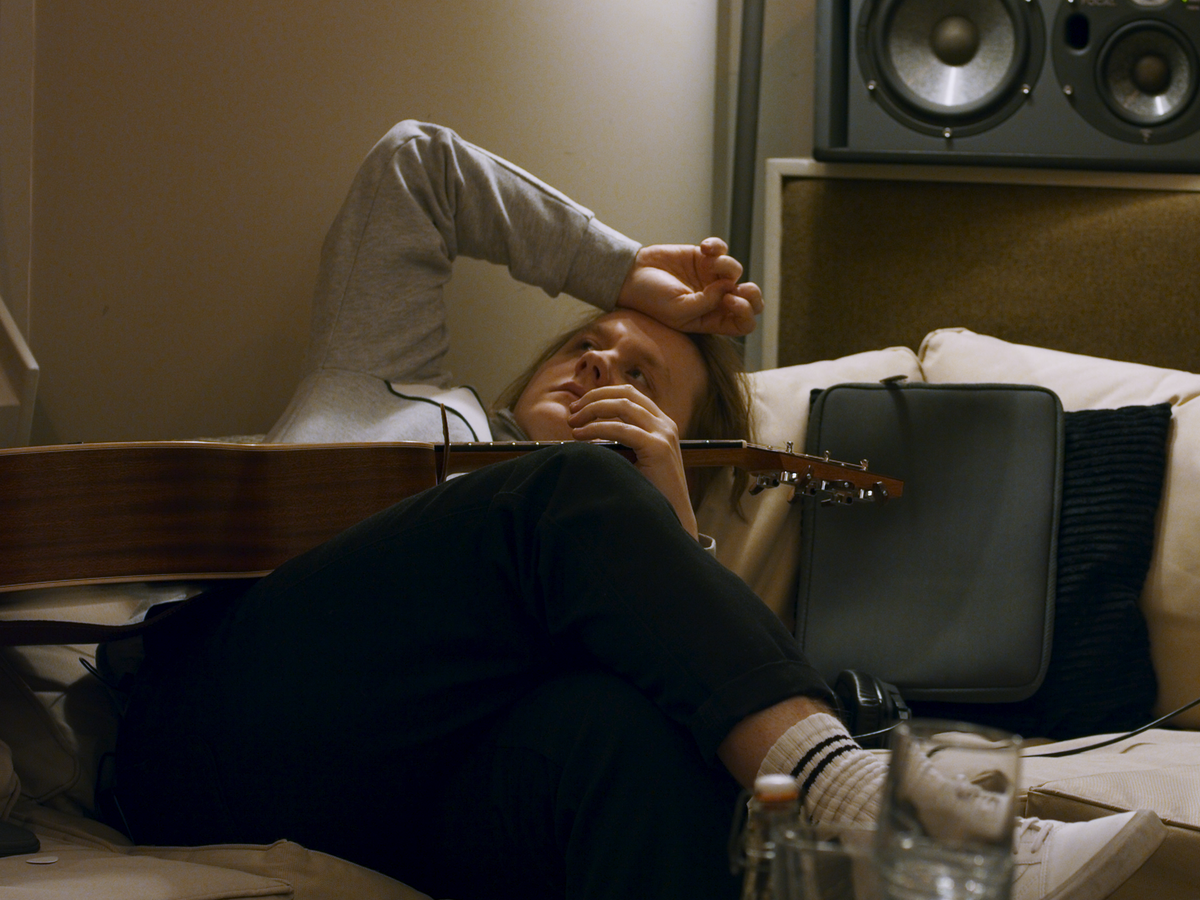 Lewis Capaldi fans reassure singer after devastating tour announcement