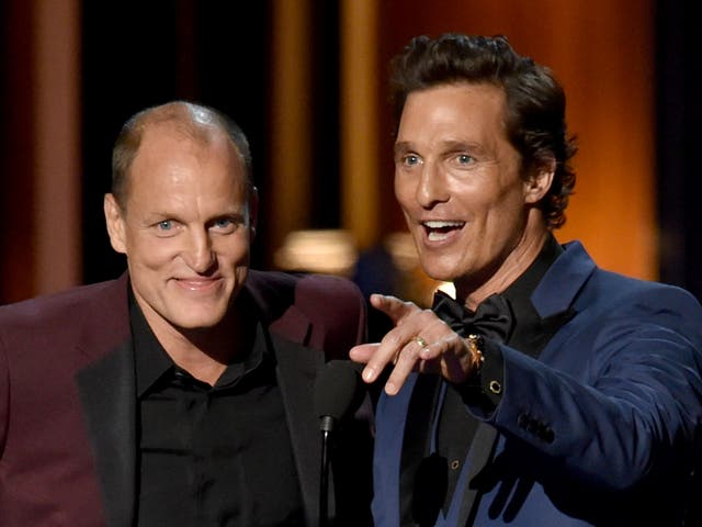 <p>Harrelson y McConaughey en los premios Emmy 2014</p>