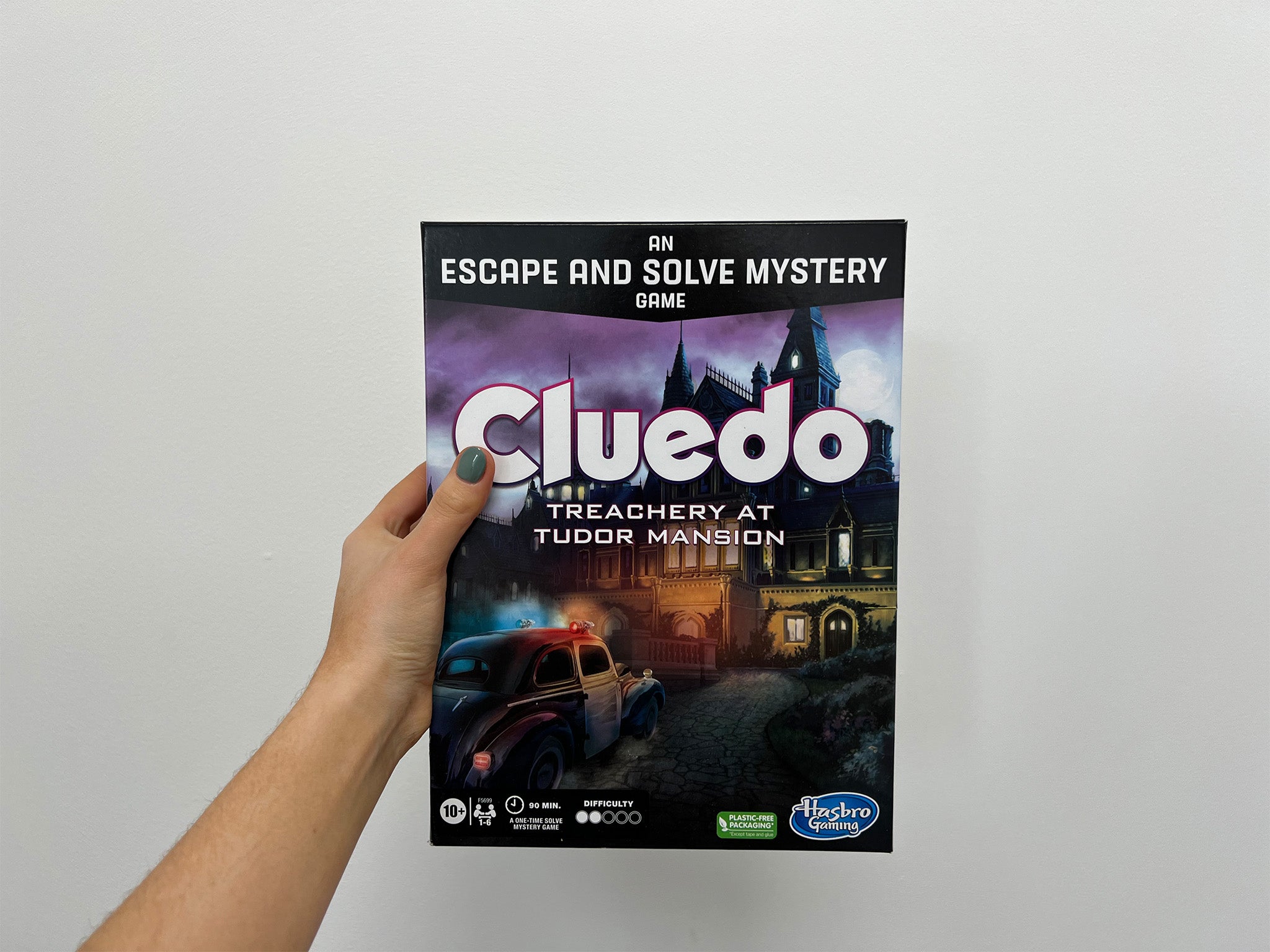 Cluedo classic board game 
