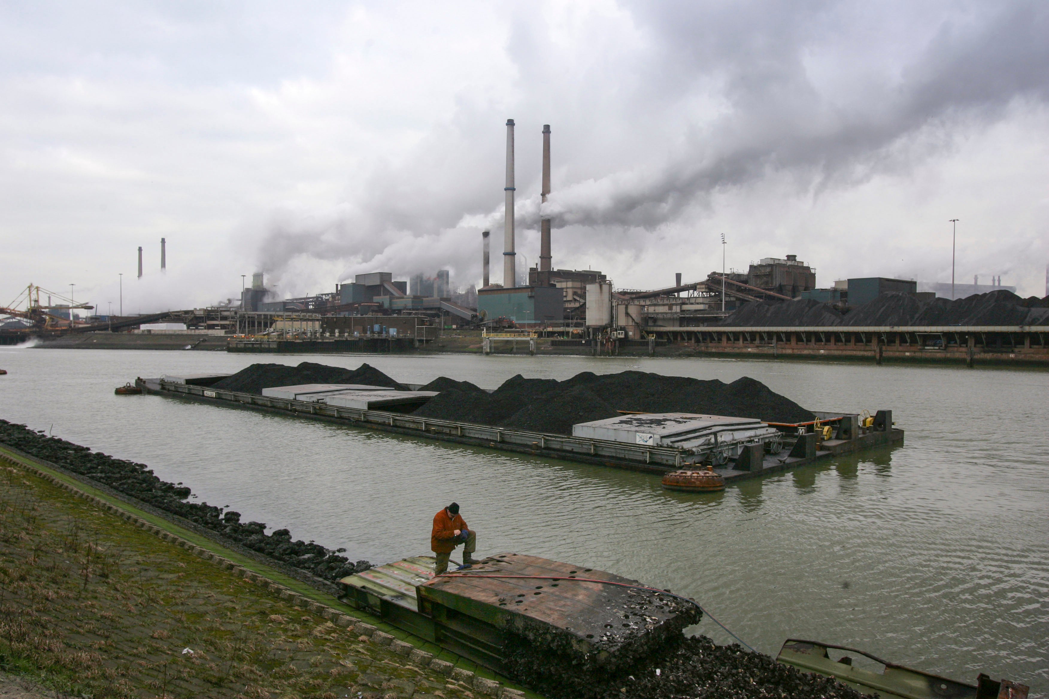 tata: Dutch group threatens lawsuit over Tata Steel pollution - The  Economic Times