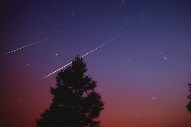 <p>The best time to see the Lyrid meteor shower in April 2023 is between midnight and dawn</p>