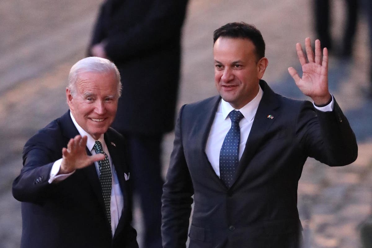 Perdana Menteri Irlandia memenuhi janji menggelar karpet merah untuk Joe Biden