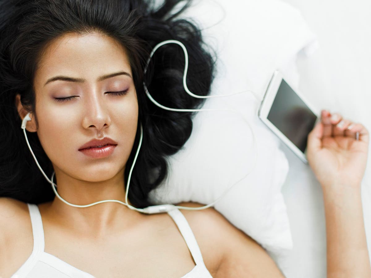 ‘Wanita Mulai Mendapatkan Kembali Kesenangan’: Apakah Audio Erotika adalah Masa Depan Pornografi Etis?