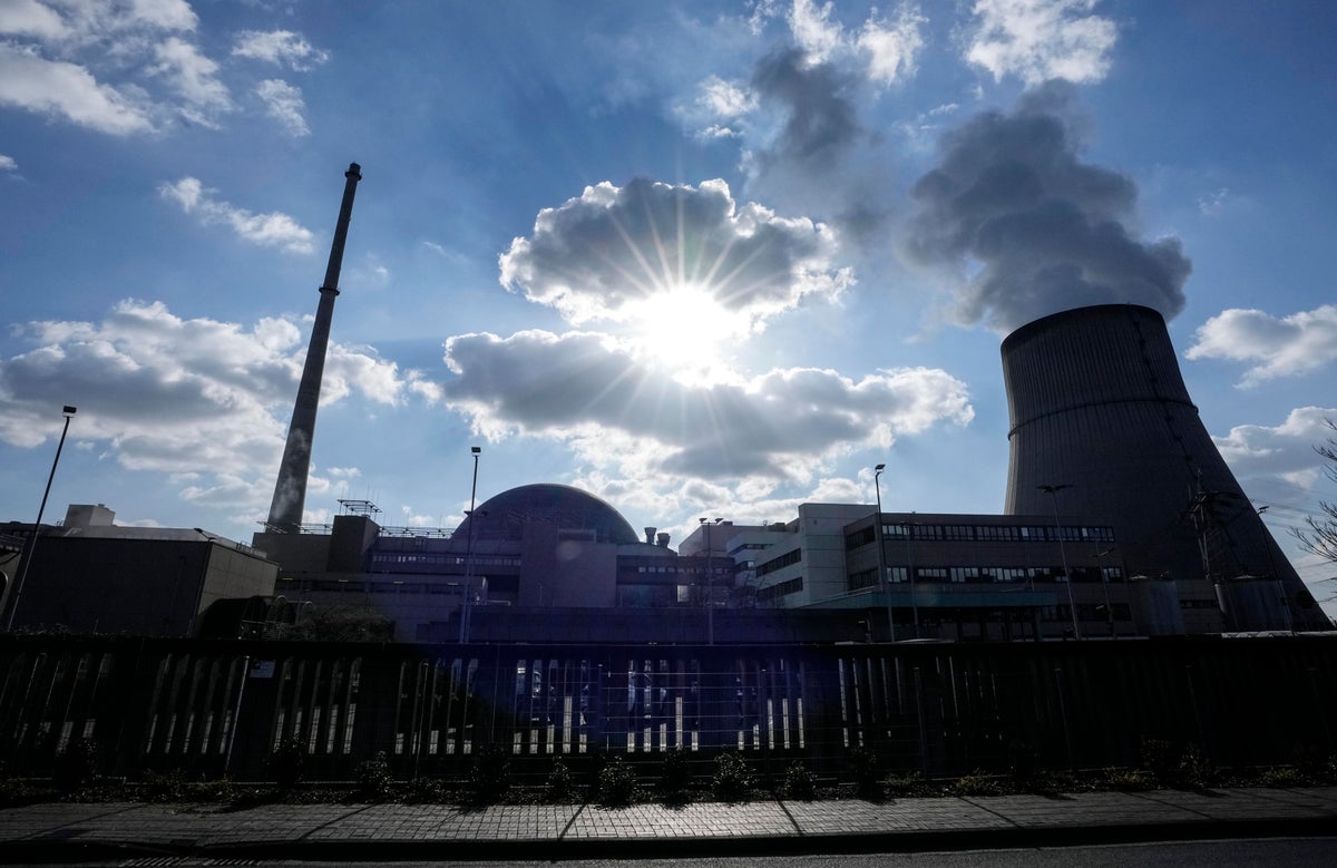 German town bids farewell to nuclear, eyes hydrogen future