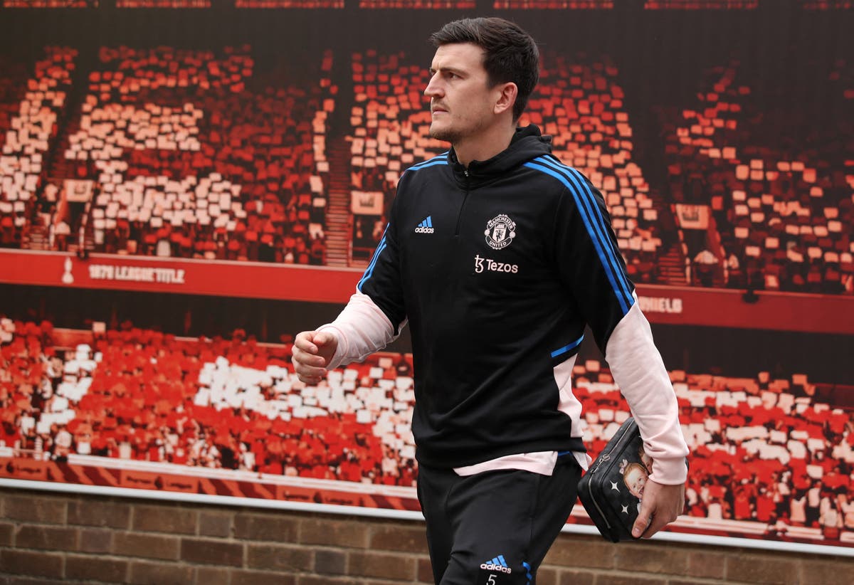 Nottingham Forest vs Man United LIVE: Premier League team news, line-ups as Harry Maguire starts Nottingham Forest vs Man United LIVE: Premier League team news, line-ups as Harry Maguire starts