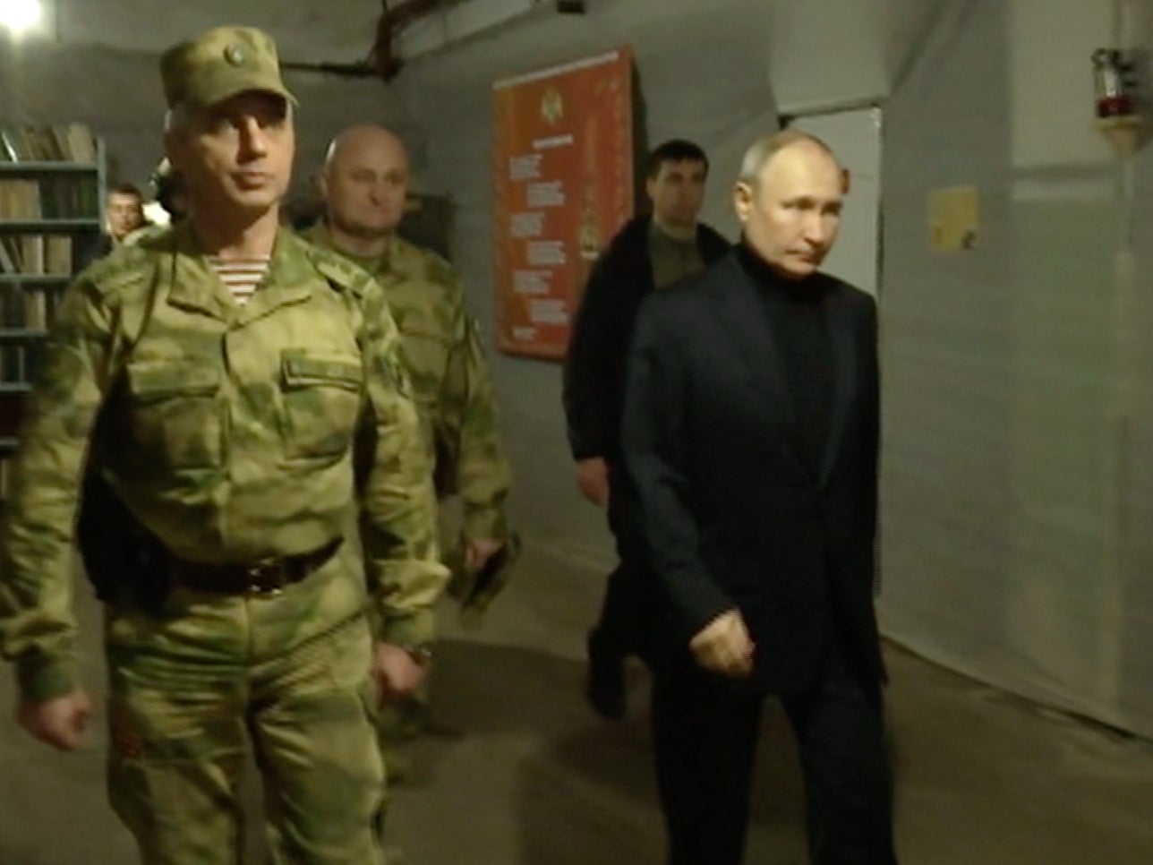 Vladimir Putin meets with commanders in southern Kherson