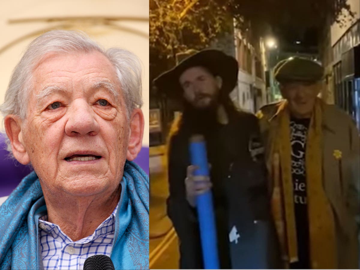 Man on birthday bar crawl dressed as Gandalf bumps into Ian McKellen