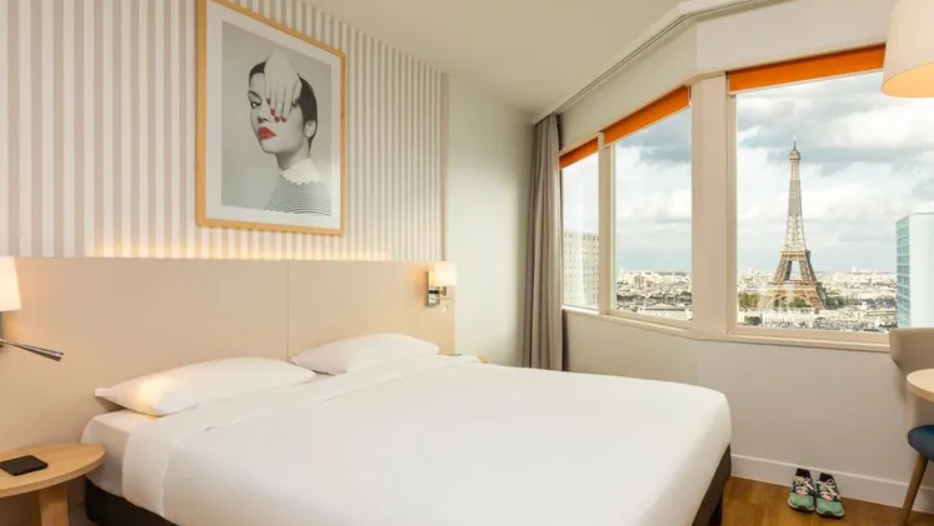 A room with a view at Aparthotel Adagio Tour Eiffel