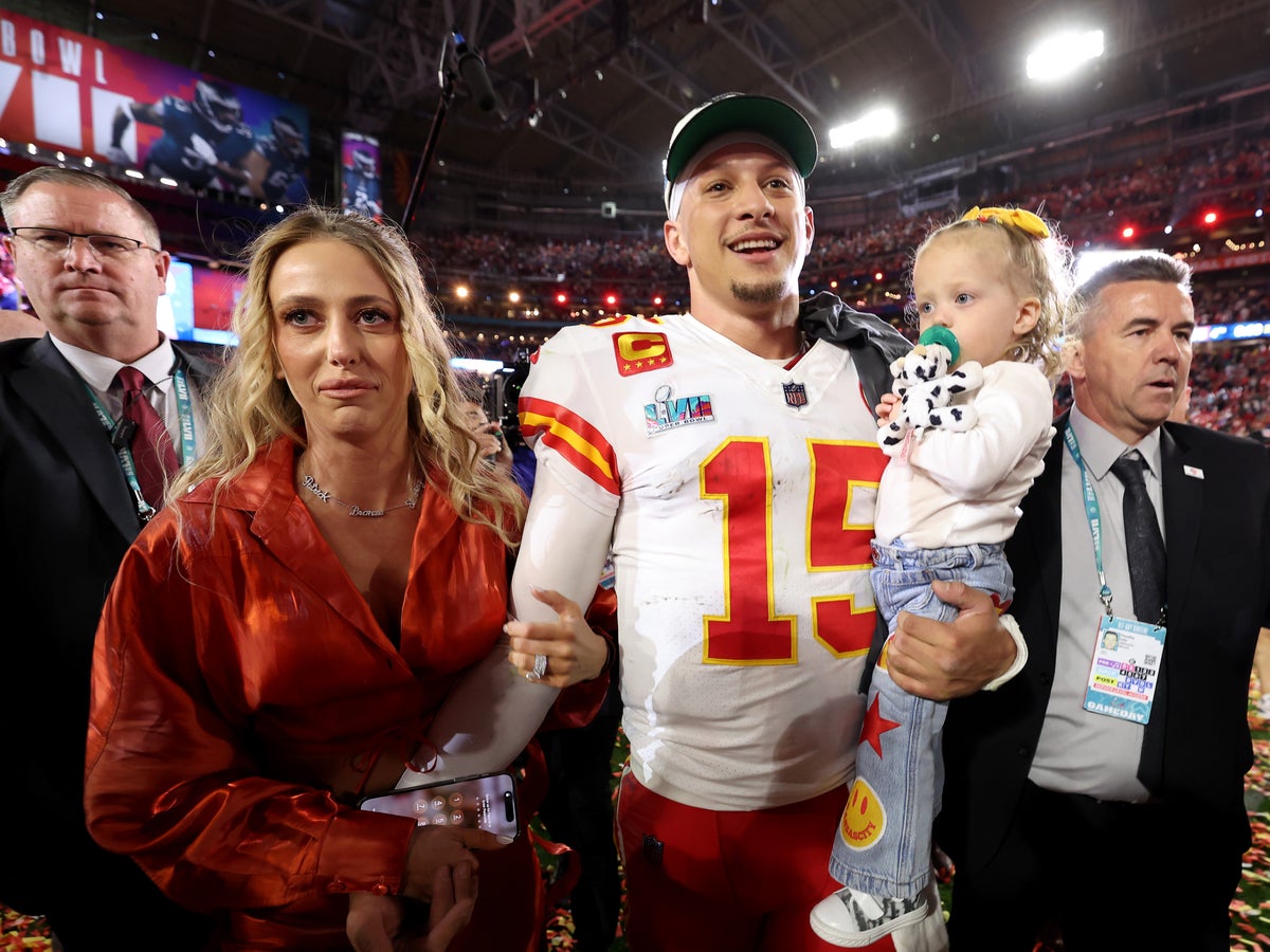 Patrick Mahomes Says He Wants Bronze and Sterling to 'See How Hard