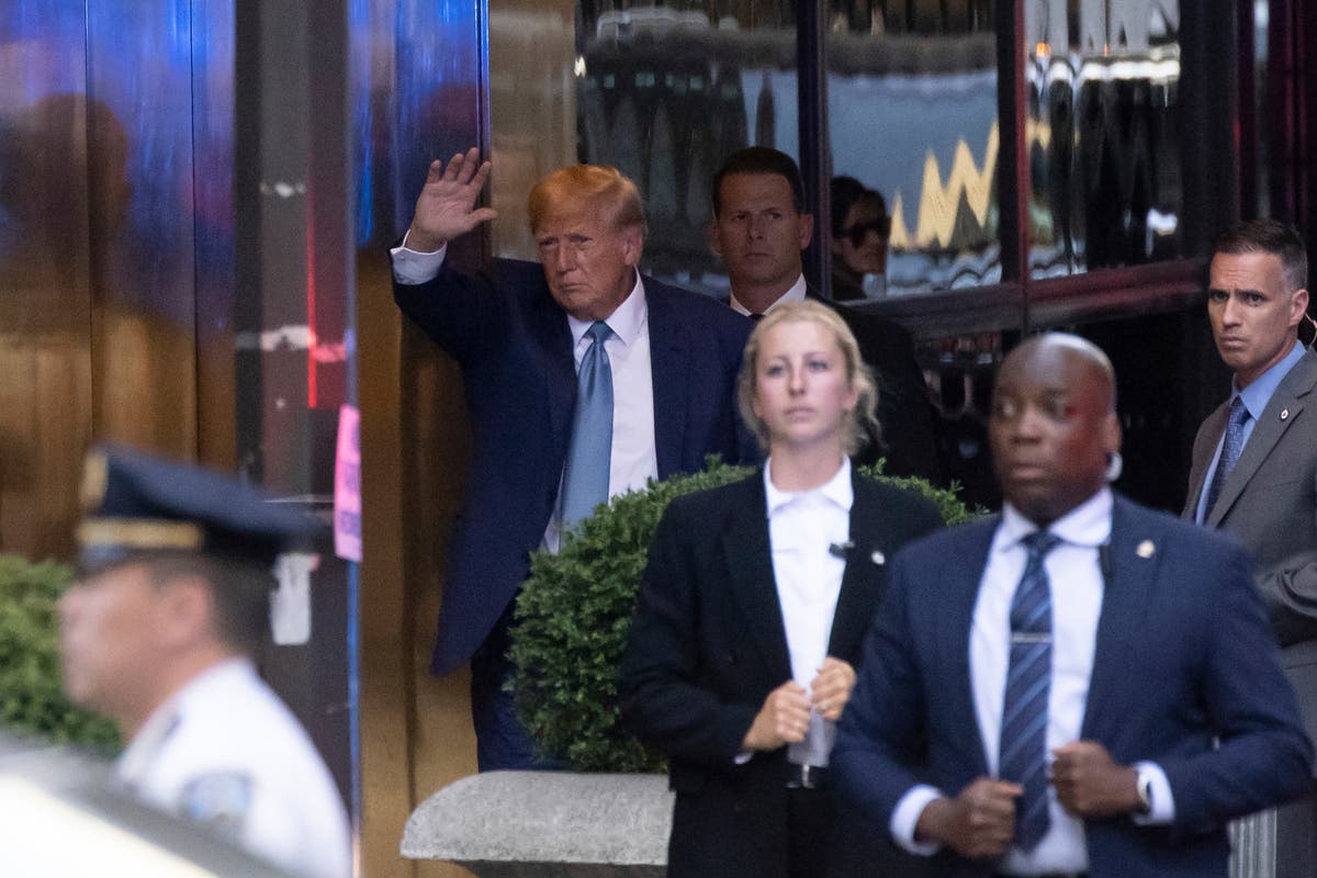 Trump kemungkinan besar tidak akan menghadiri sidang mengenai klaim pemerkosaan, kata pengacara