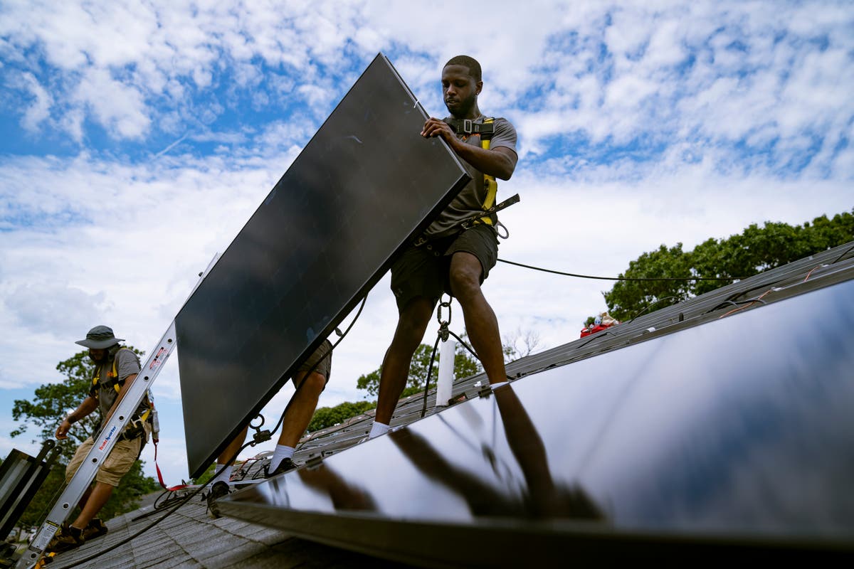 US invests in alternative solar tech, more solar for renters