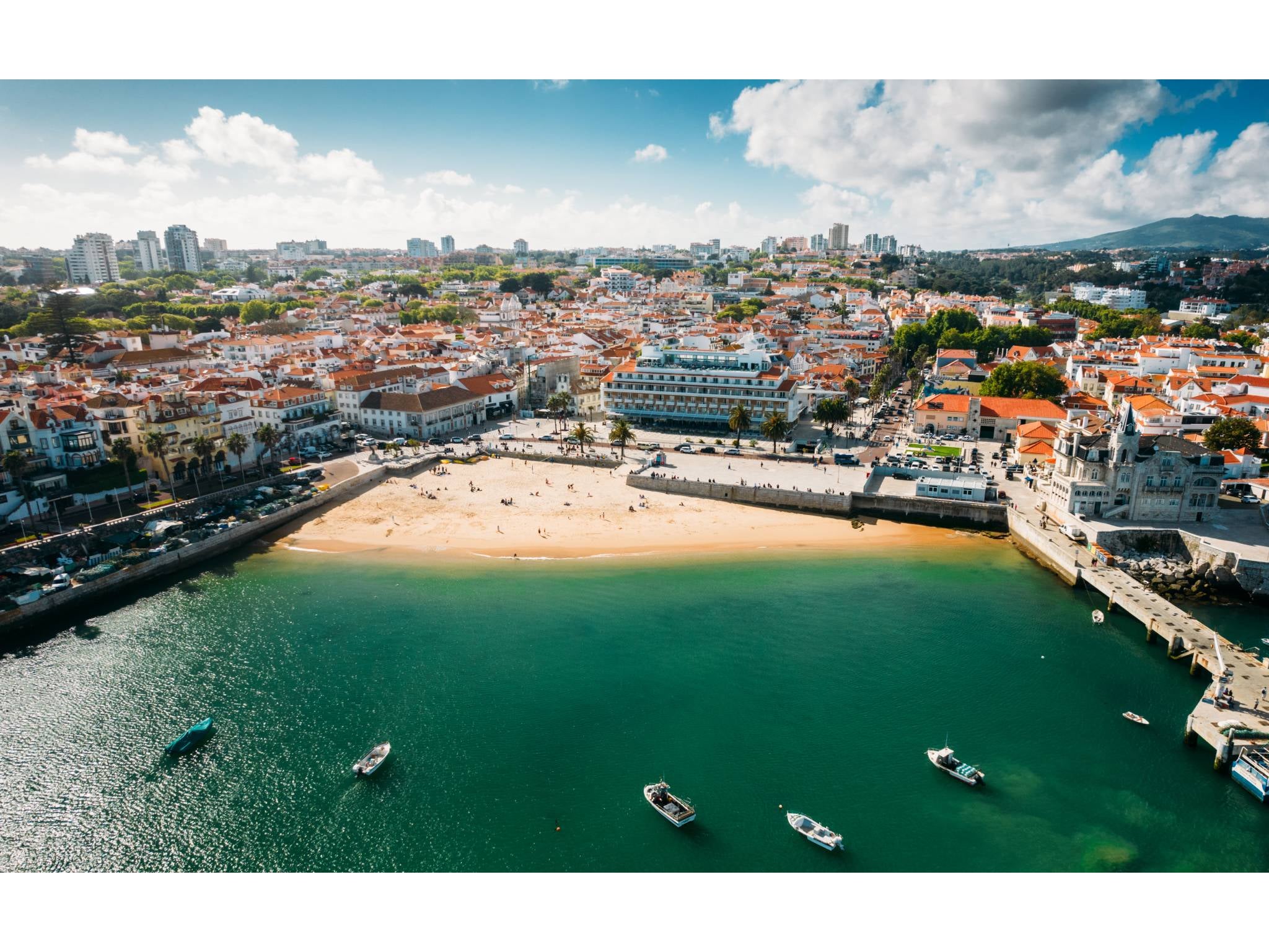 Places to stay include coastal locations like Cascais