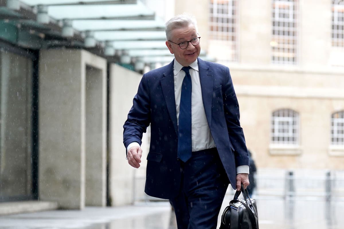 Gove puts pressure on shareholders over post-Grenfell remediation package