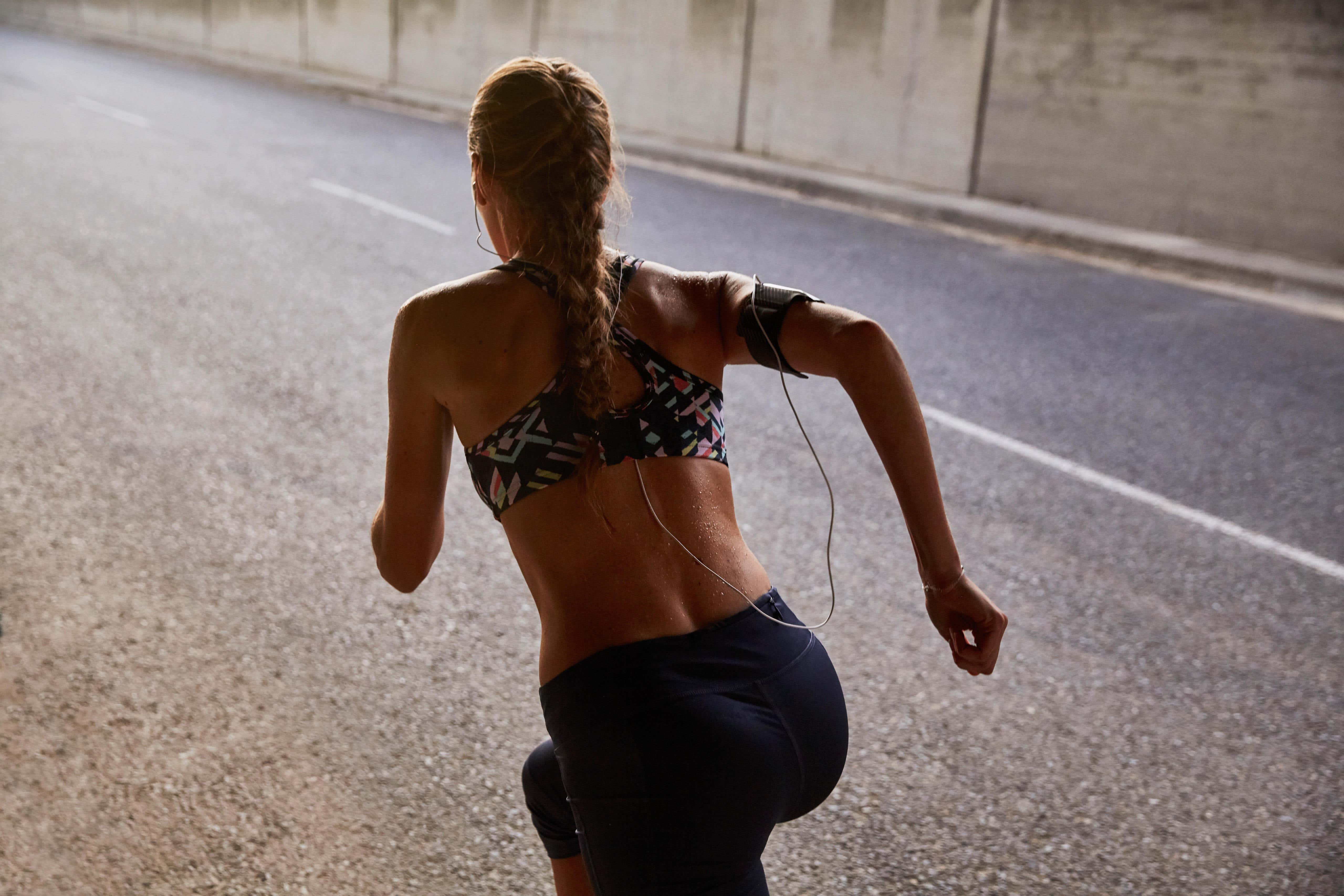 Could wearing the right sports bra improve running performance?