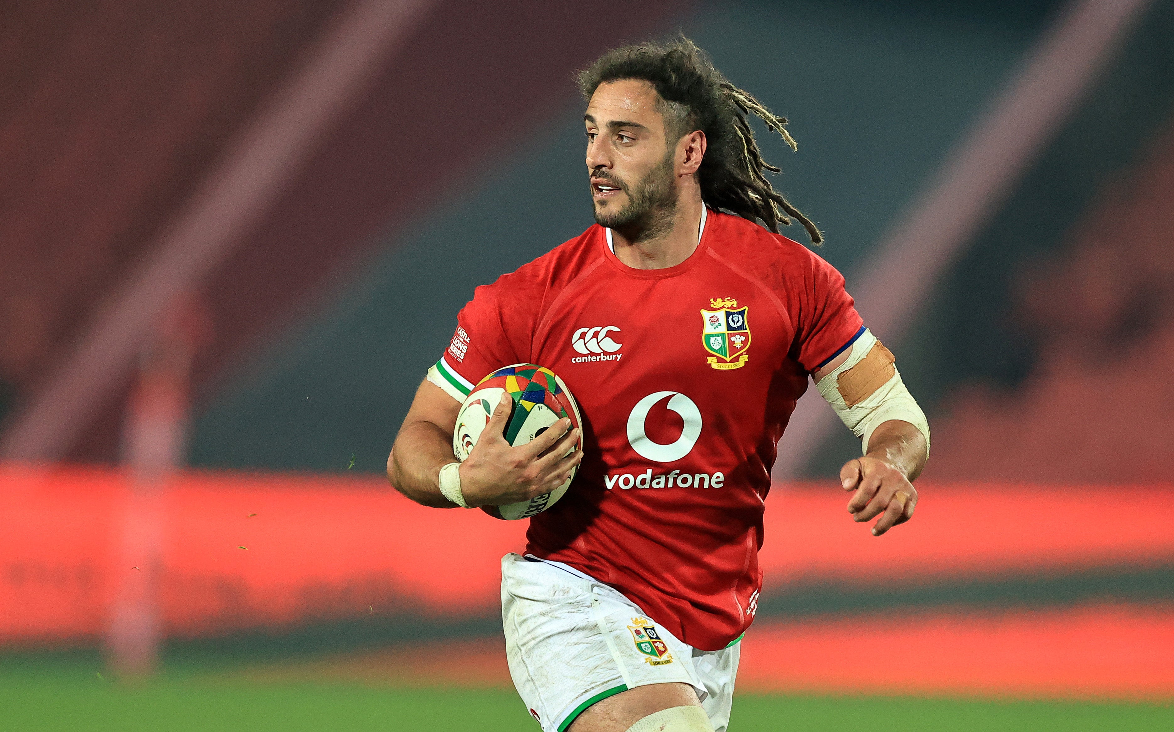 Josh Navidi has been forced to retire form rugby due to a neck injury