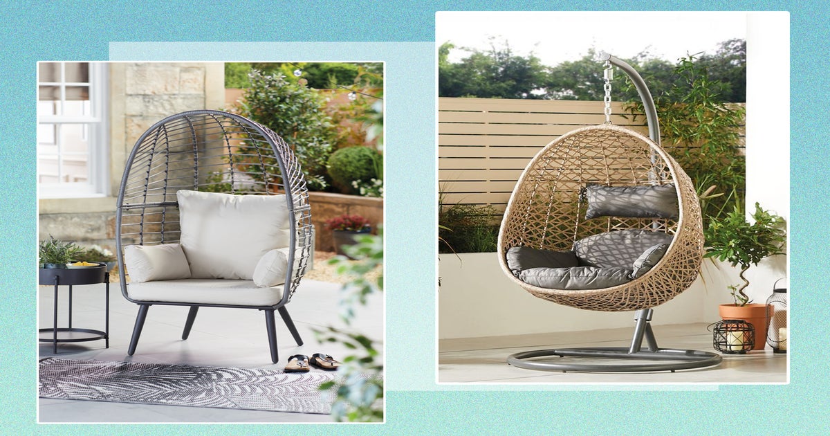 een miljard Zonnebrand servet Aldi's hanging egg chair is finally back in stock – plus a new cocoon seat  | The Independent