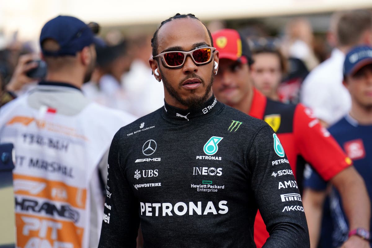 Lewis Hamilton akan tetap bersama Mercedes jika tidak ada tempat lain – Guenther Steiner