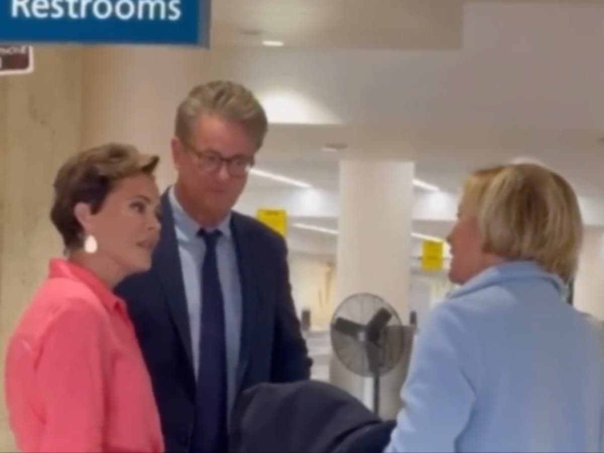 Kari Lake confronts Morning Joe anchors at airport