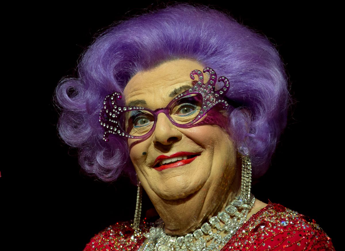 Matt Lucas and Jimmy Carr lead tributes after ‘lovely’ Barry Humphries dies – latest