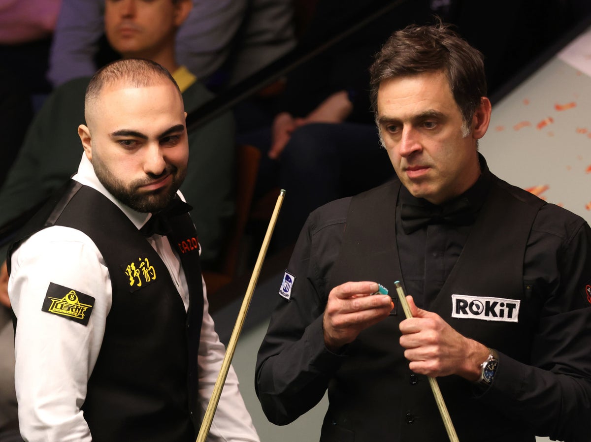 World Snooker Championship LIVE: Latest scores and results as Ronnie O’Sullivan grudge match continues