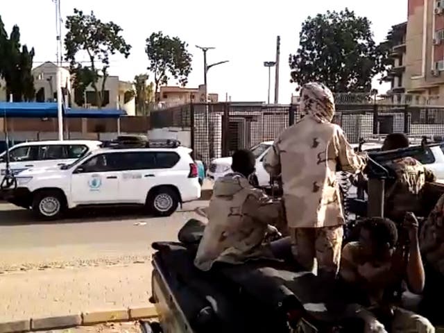 <p>Video shows a convoy leaving Khartoum towards Port Sudan on Sunday as people flee the battle-torn Sudanese capital</p>