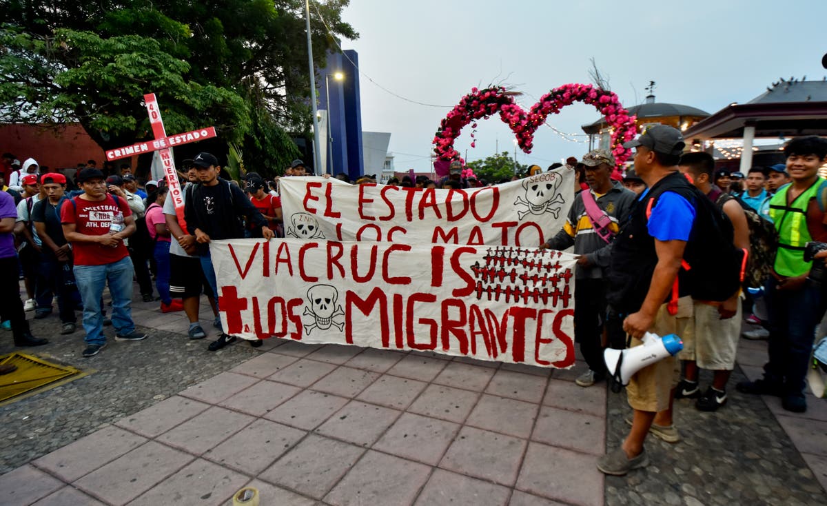 Мексика митинг. Протесты против мигрантов. Демонстрация. Американцы против мигрантов. Шествие мигрантов 21.04.2023.