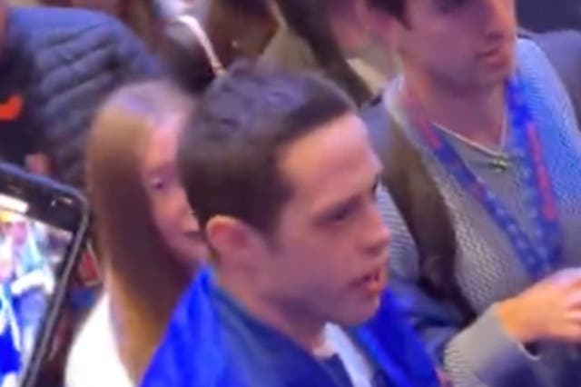 <p>Pete Davidson wasn’t happy when a fan tried to hug him at a New York Knicks game</p>