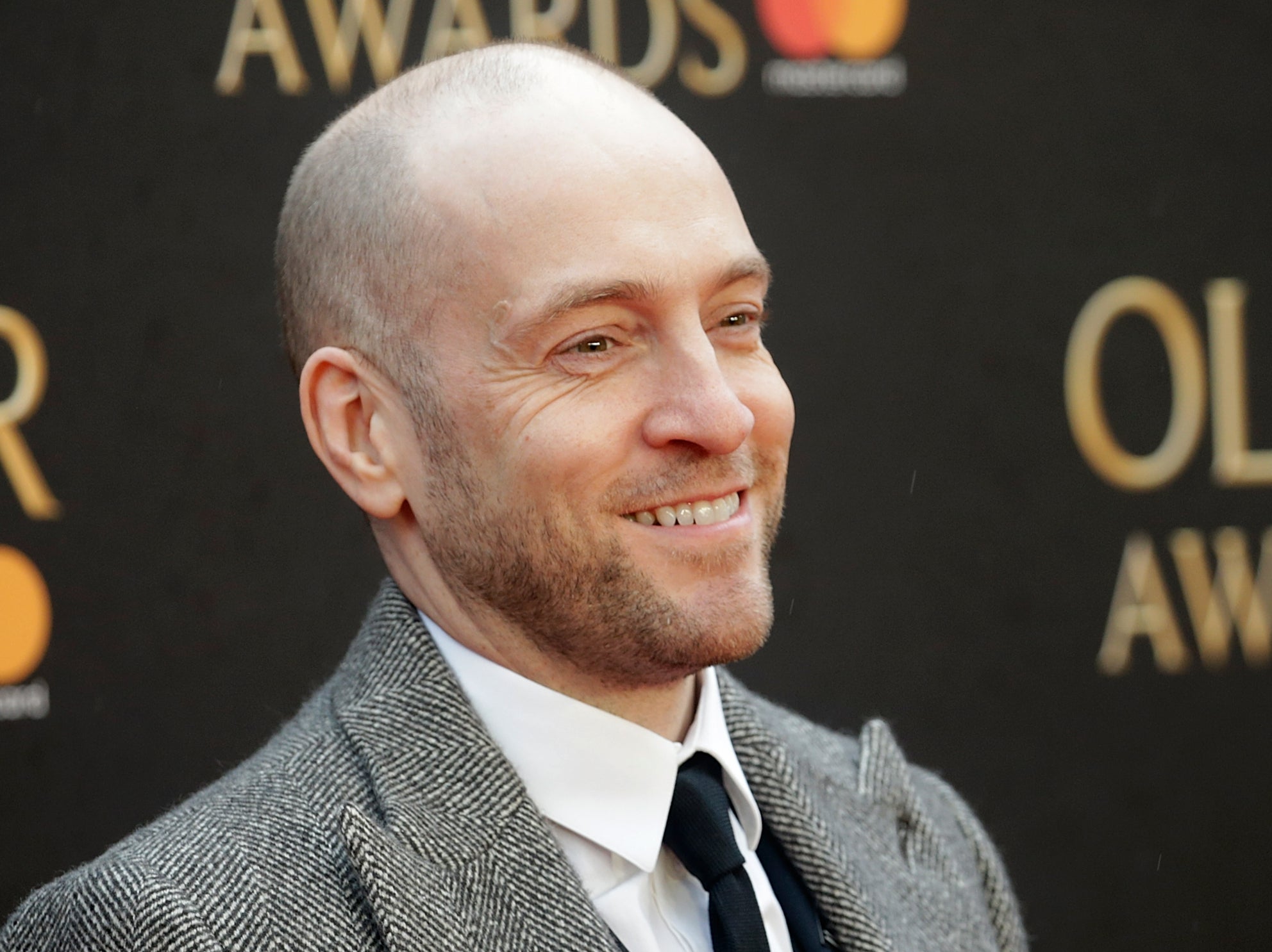 Derren Brown fans call show dedicated to father who died in pandemic ...