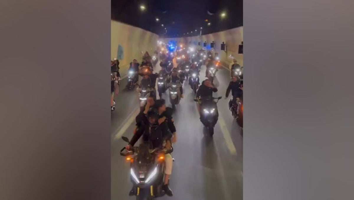 Troop of motorbikes follow Napoli team bus through city at 3am after  Juventus win