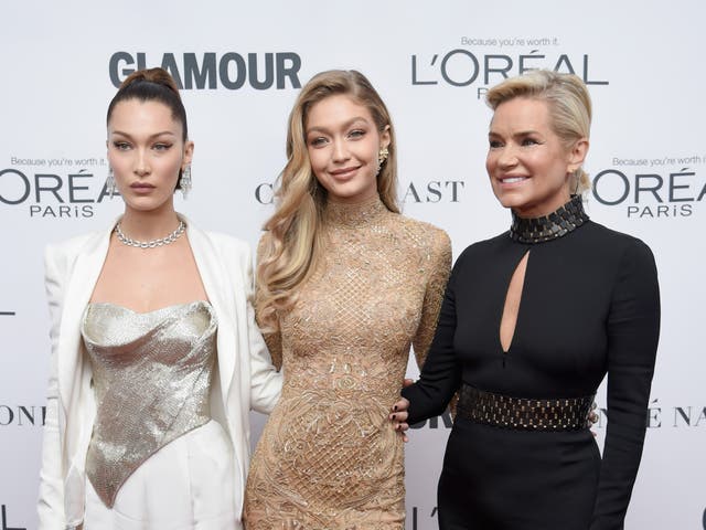 <p>Bella Hadid, Gigi Hadid, and Yolanda Foster attend Glamour’s 2017 Women of The Year Awards </p>