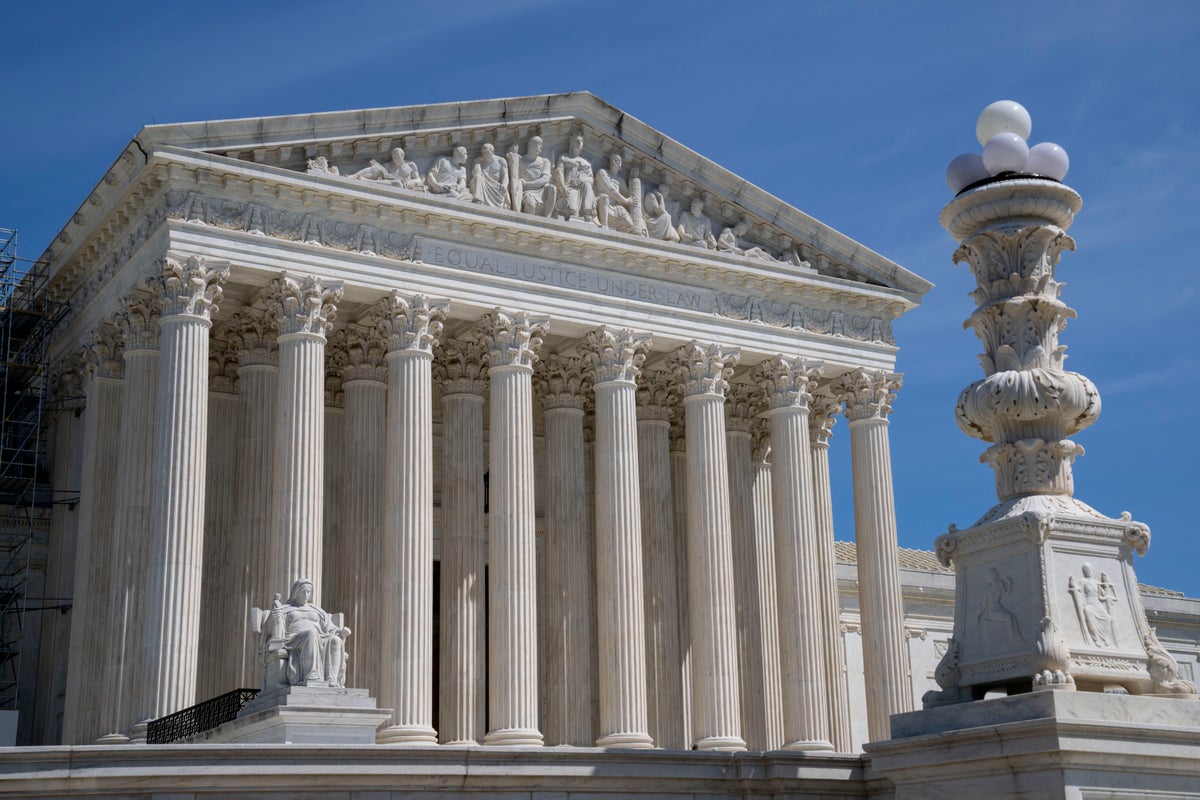 Scotus Notebook SUPREME COURT NOTEBOOK: Gender gap persists at arguments | The Independent