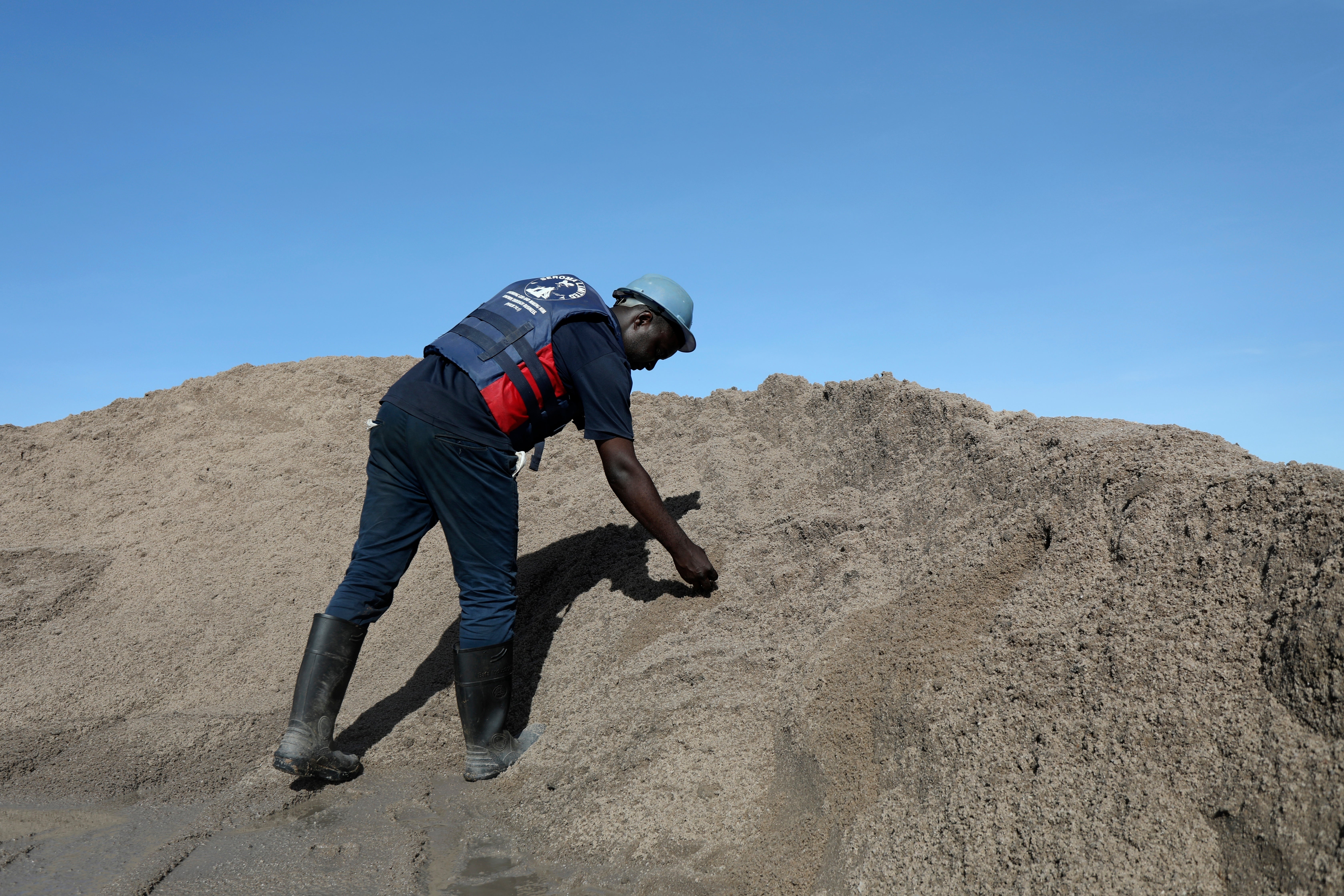 Climate Uganda Lake Victoria Mining