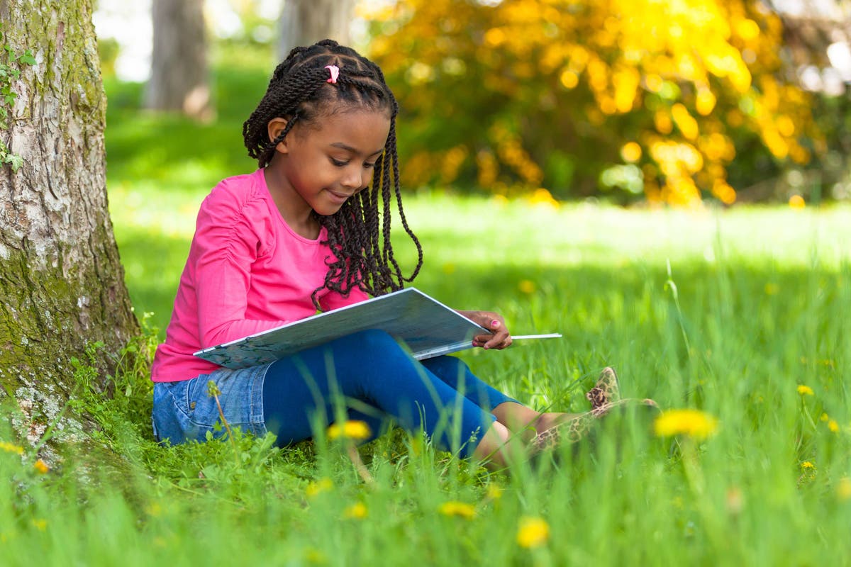 Children reading more books thanks to social media trends, research suggests