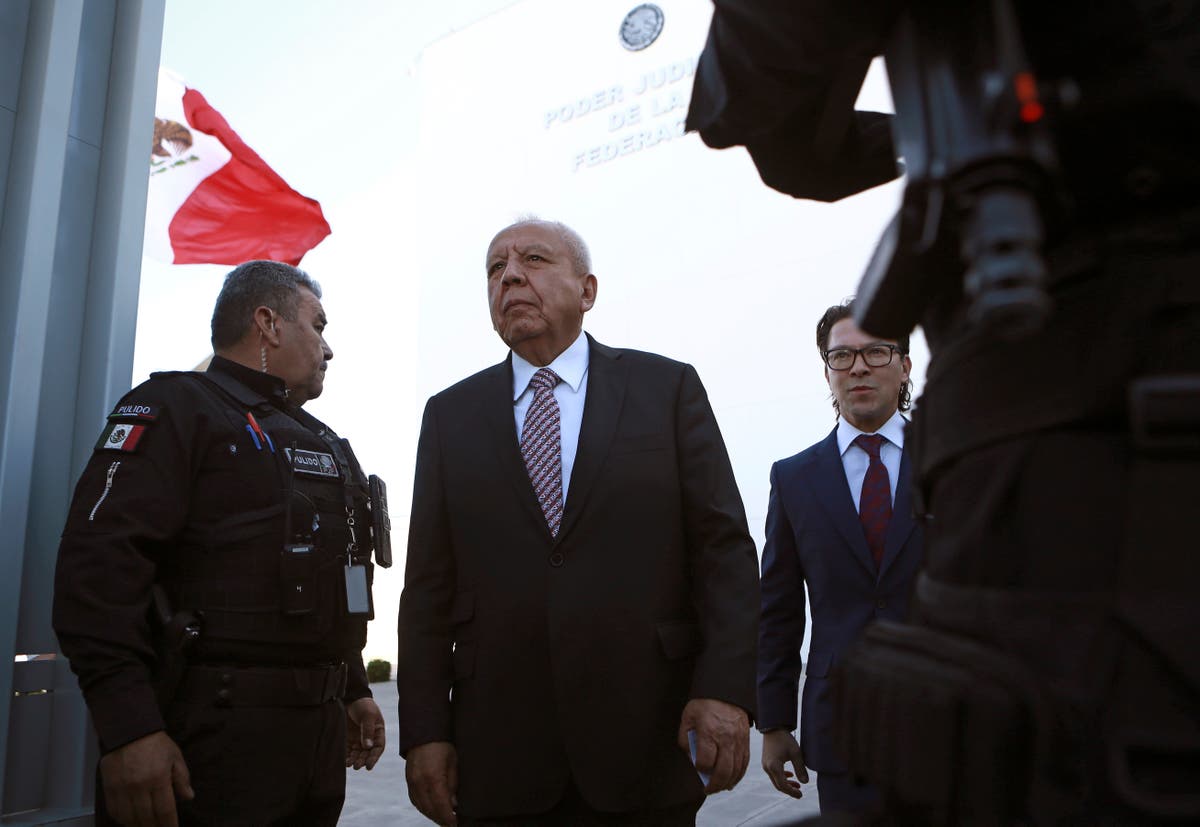 Kepala imigrasi Meksiko didakwa atas kebakaran pusat penahanan yang menewaskan 40 orang